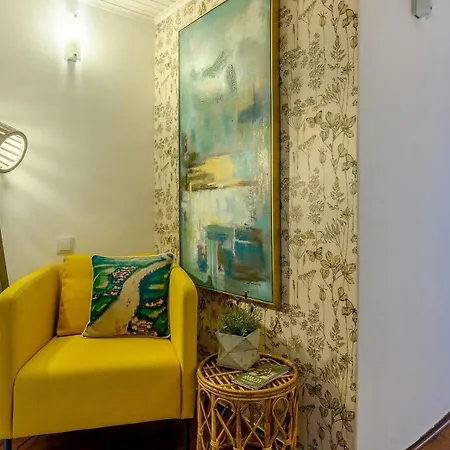 Principe Real Duplex Apartment Lisbon